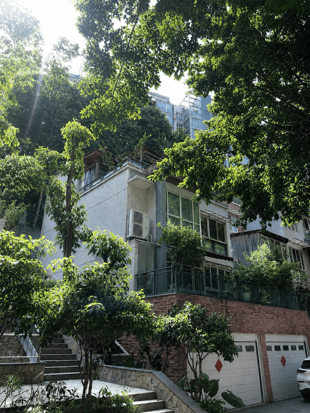 牡丹江岛居岁月从容升级：小小岛老别墅加装蒂升悦行款电梯